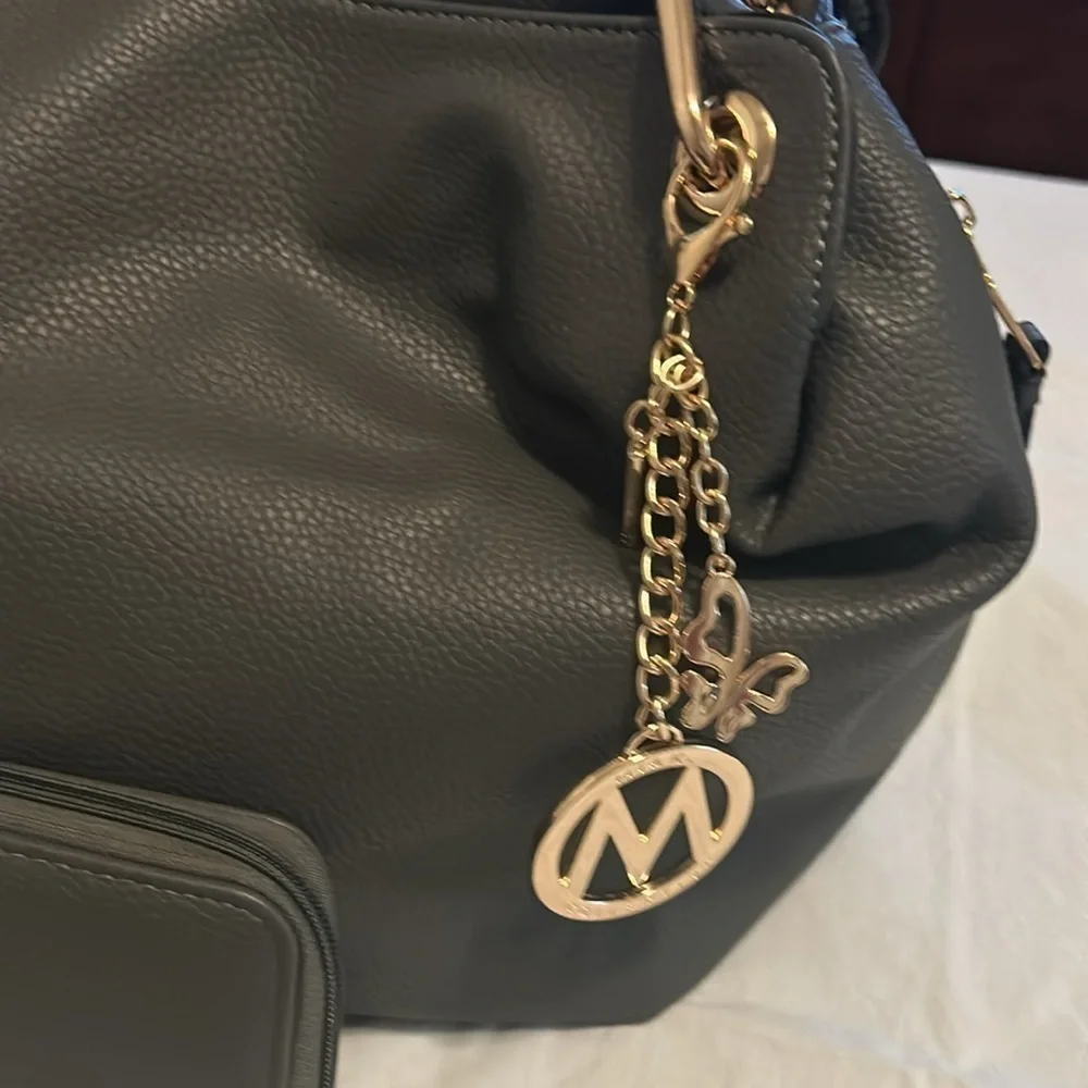 MIA collection gray